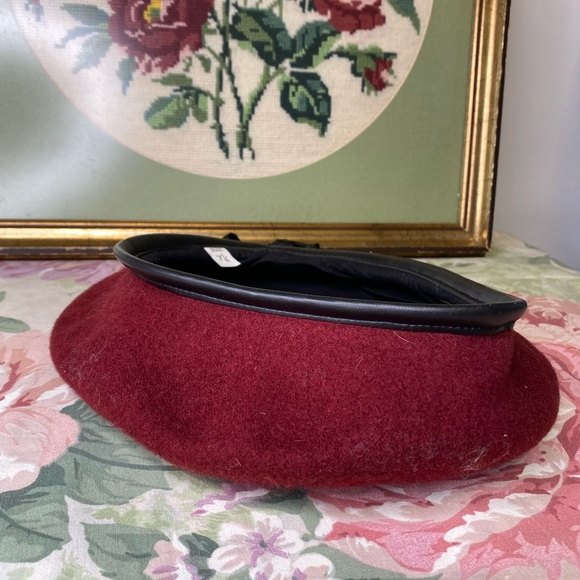 Raspberry Beret - Picture 9 of 10